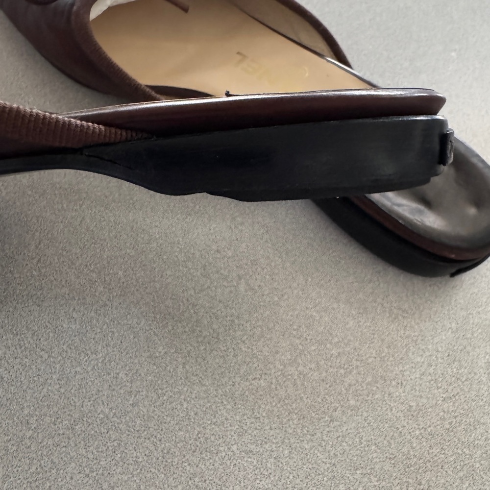 CHANEL Women's Two-Tone Brown and Black Ballerina Slides - Picture 7 of 8